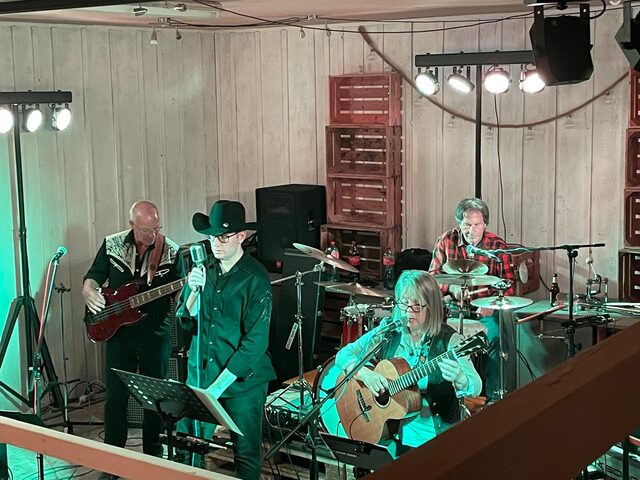 Die Band im Halbtotalen